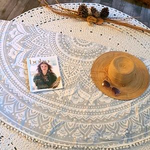 BO HO SILVER WHITE WALL ART TABLE CLOTH BEACH ROU